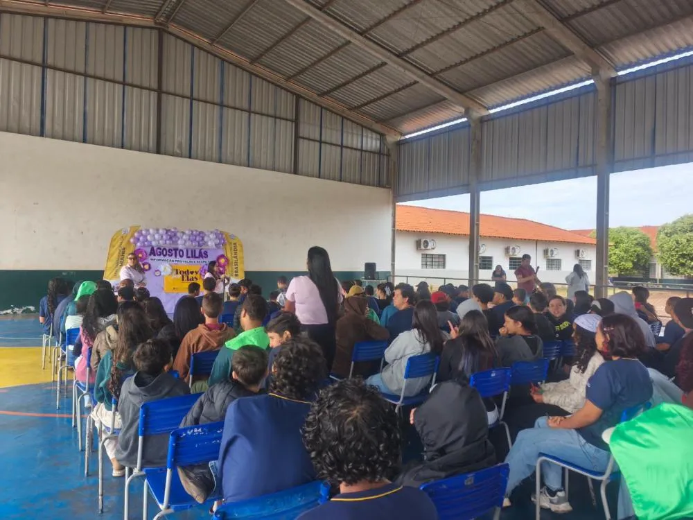 Estudantes de Brasilândia recebem orientação sobre tipos de violência contra a mulher e canais de denúncia