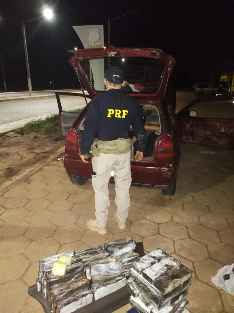 Carro é apreendido em Bataguassu após polícia sentir cheiro de droga – Foto: Cenário MS