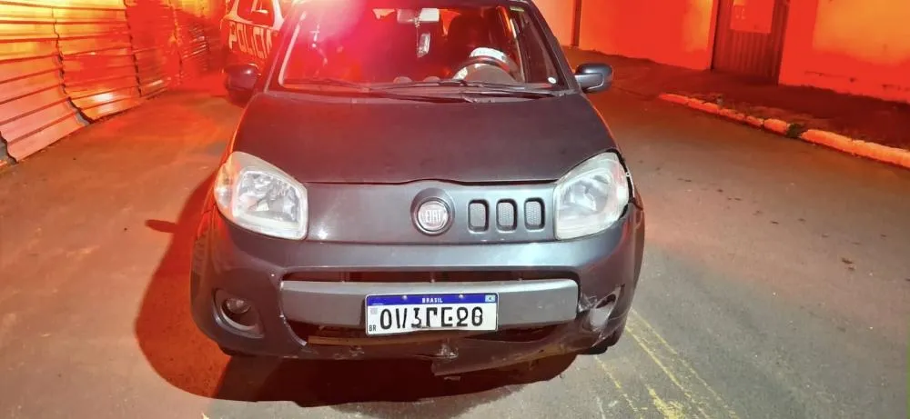 Acidente entre moto e carro deixa homem ferido perto da Praça do Estudante em Bataguassu