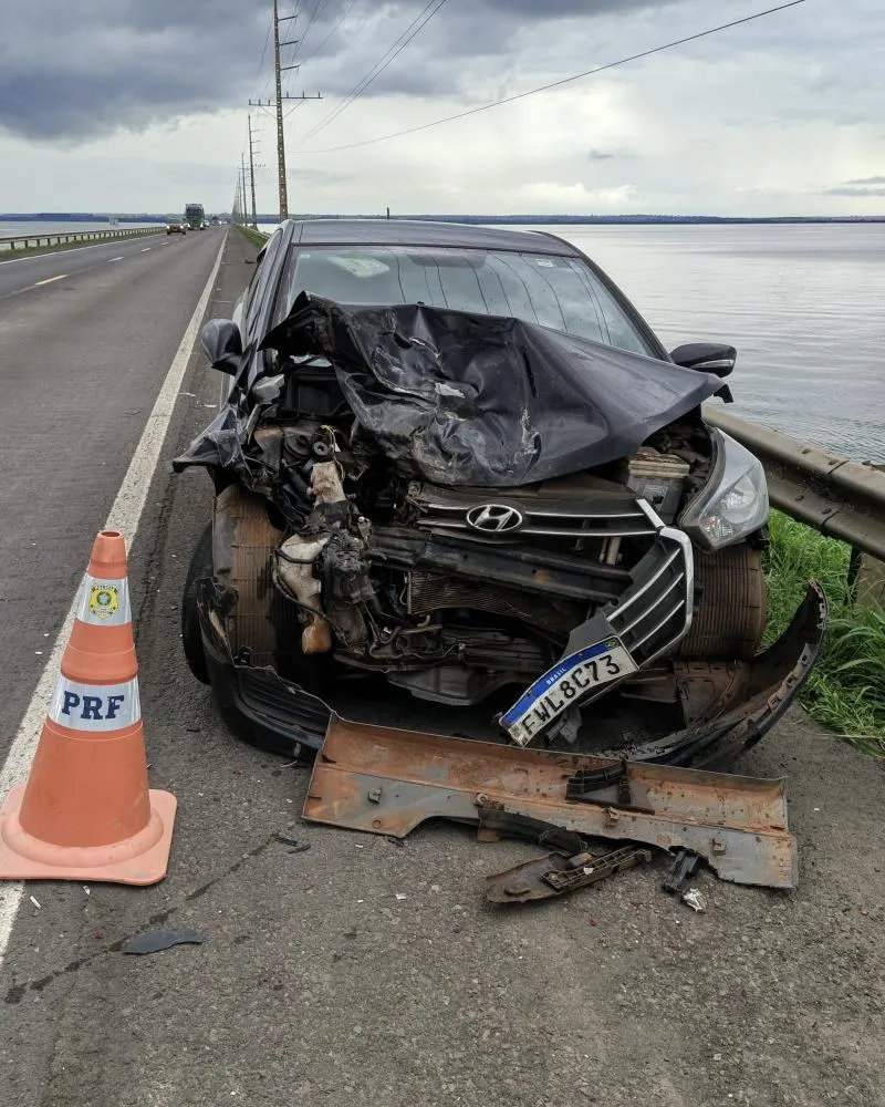 Acidente em “Pare e siga”deixa uma pessoa ferida no aterro entre Bataguassu e Presidente Epitácio