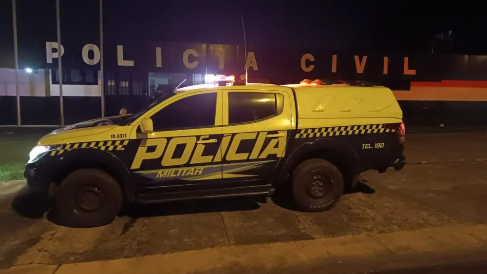 Motorista é preso por embriaguez após dirigir em zigue-zague no pátio de hospital em Anaurilândia
