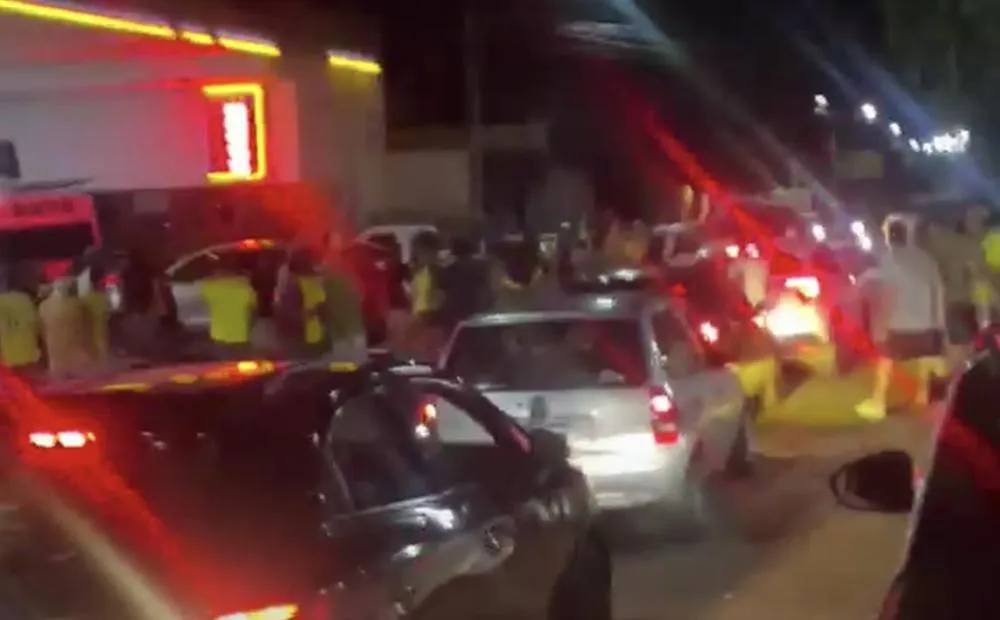 Adolescente pega arma do pai e mata homem durante carreata bolsonarista em MS