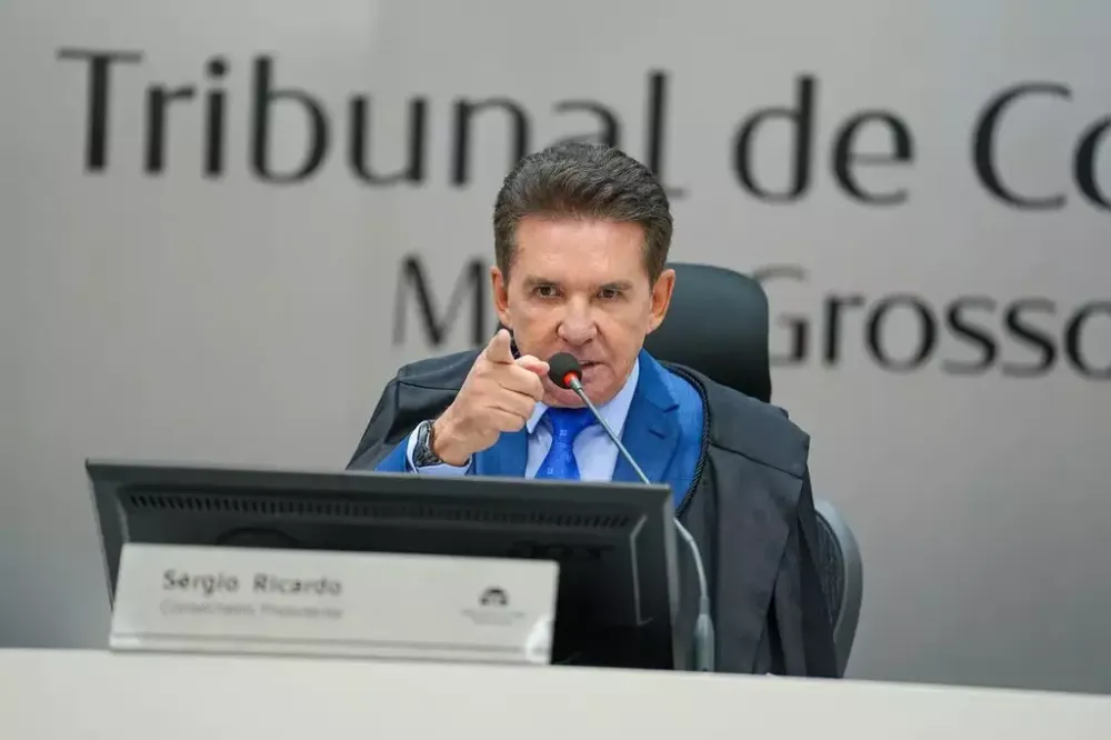 Presidente do TCE de Mato Grosso é preso em operação da PF com alvos em Mato Grosso do Sul